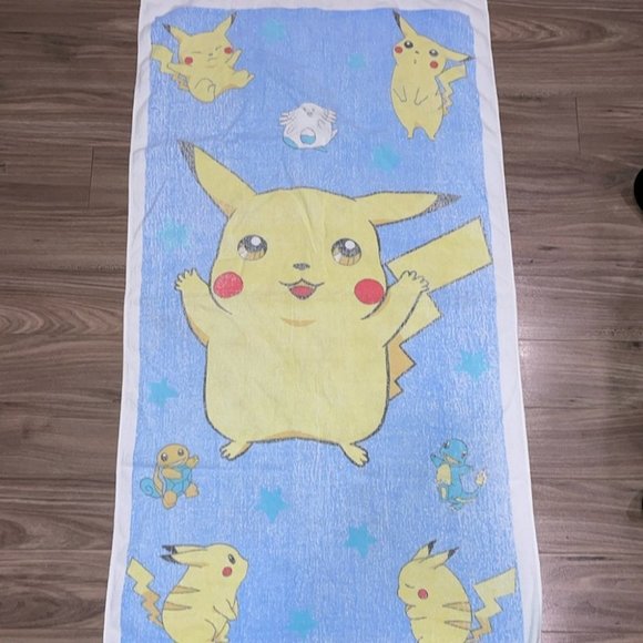 Other - Vintage Pokémon pickachu towel
